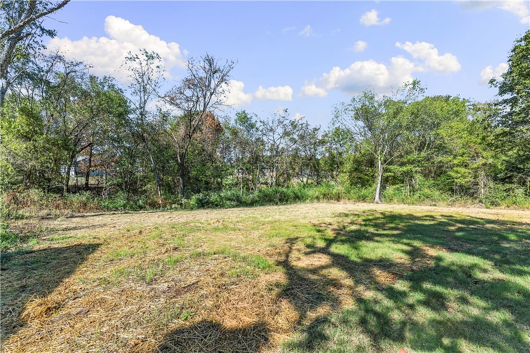 11 Lathrop Drive