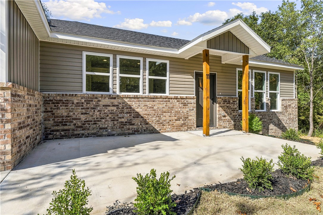 11 Lathrop Drive