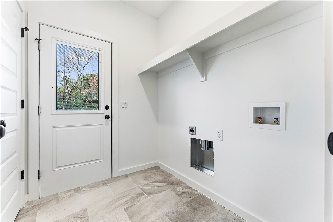 11 Lathrop Drive