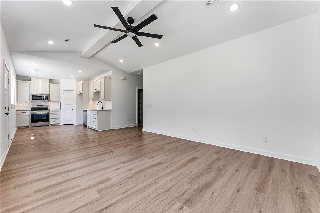 11 Lathrop Drive