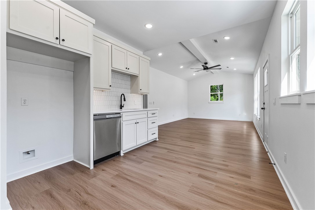 11 Lathrop Drive