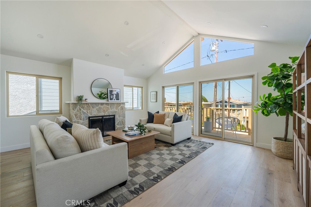 1709 Wollacott Street