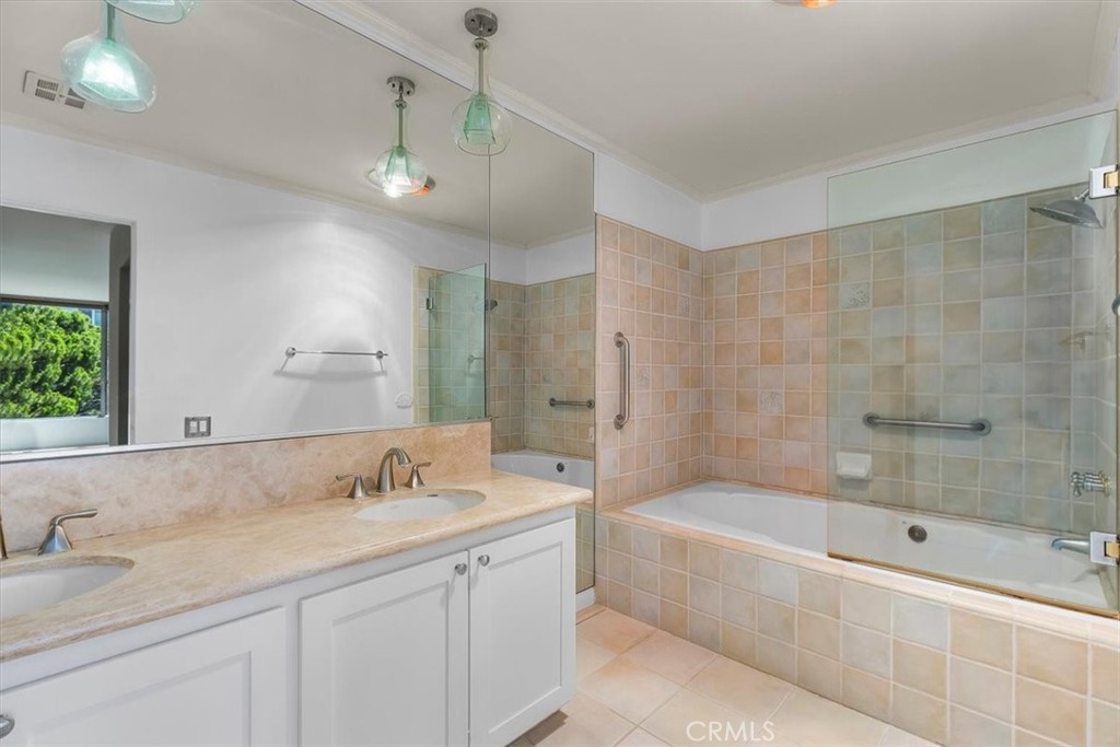 32653 Seagate Drive 208