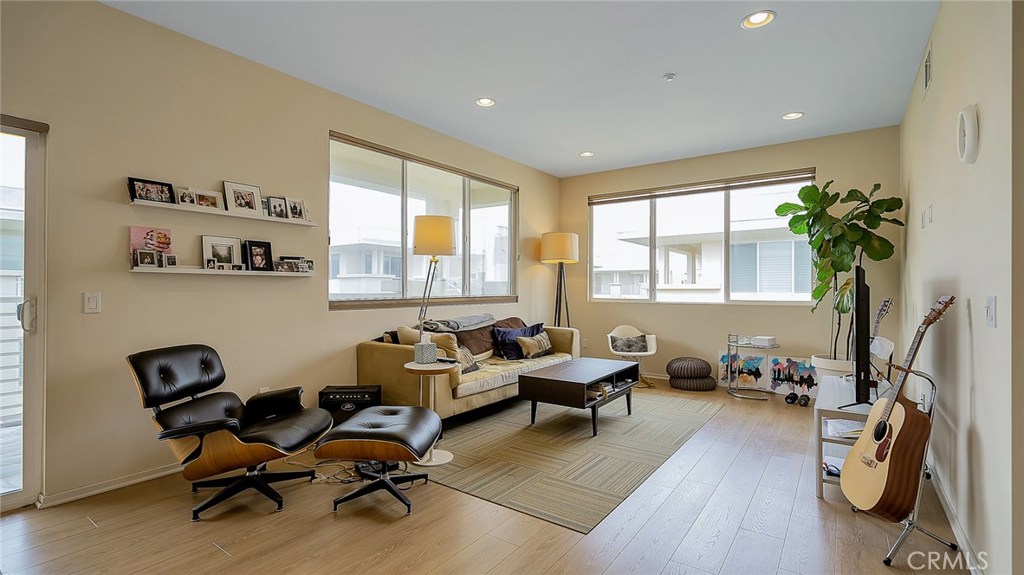 13021 Central Avenue 402