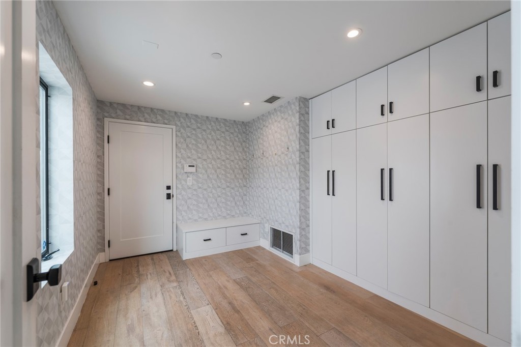 468 30th Street