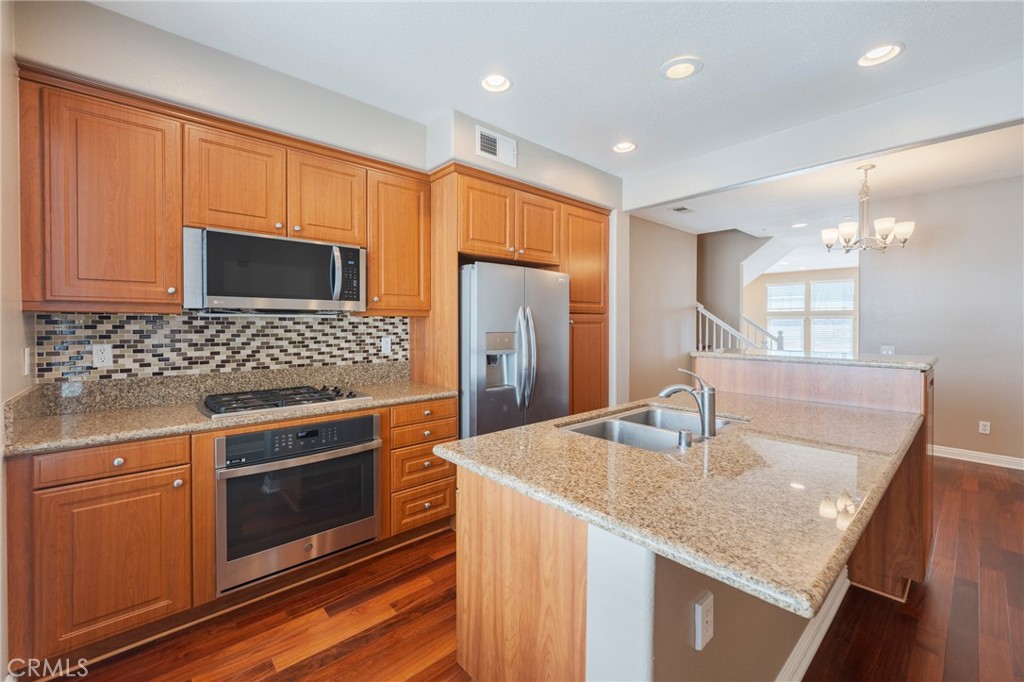 5402 W 149th 16