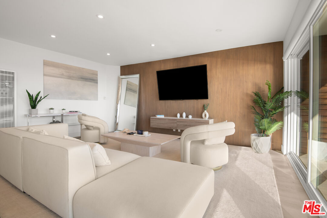 20747 Pacific Coast HWY Unit: 10