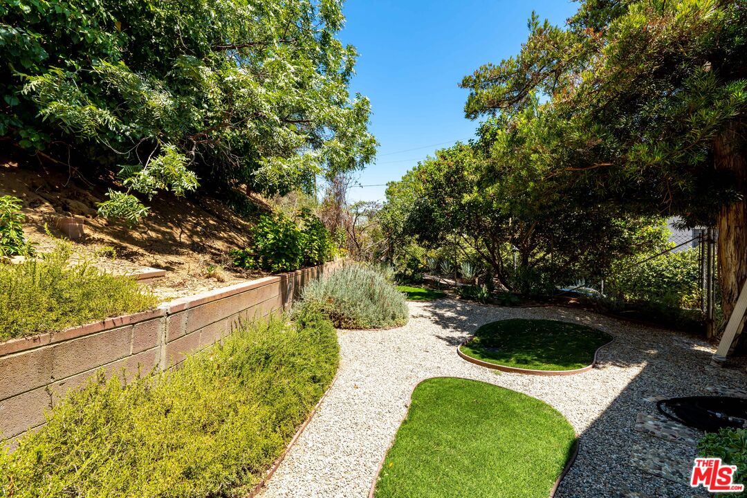 3539 Camino De La Cumbre