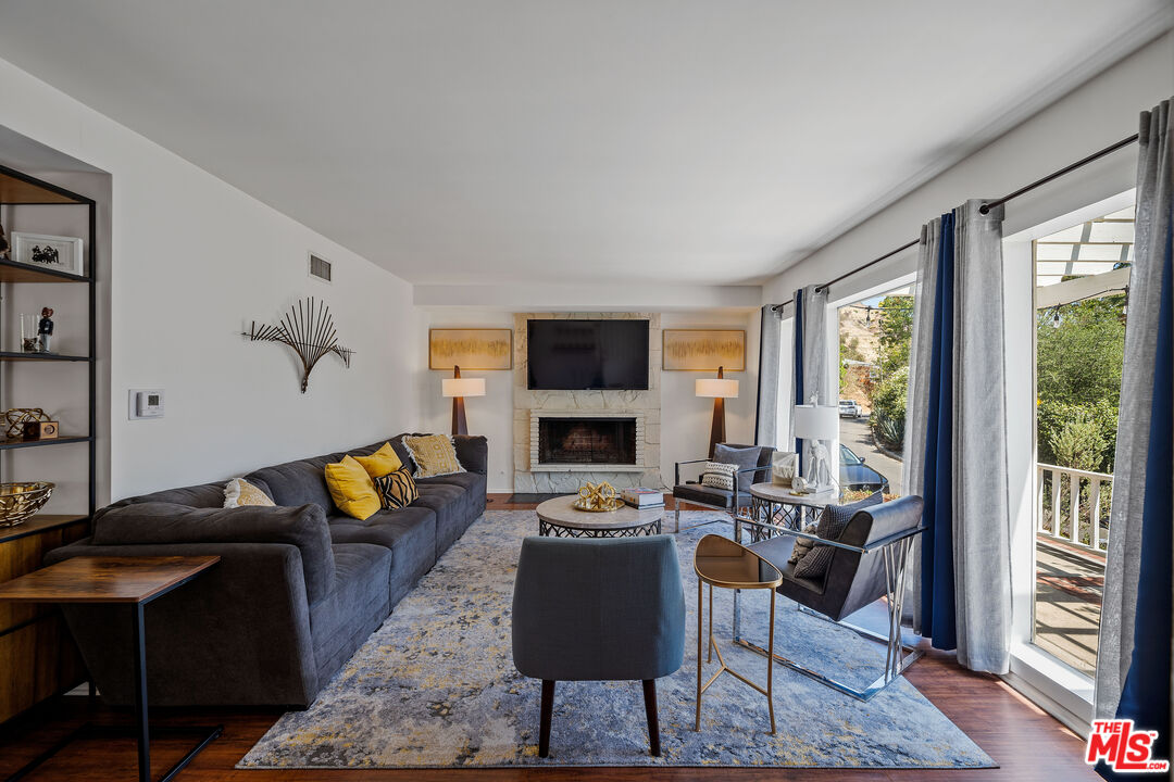 3539 Camino De La Cumbre