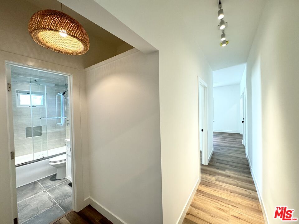 151 N Swall Dr Unit: 6