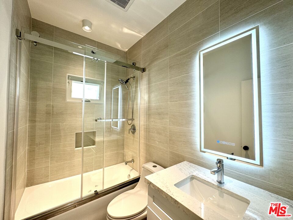 151 N Swall Dr Unit: 6