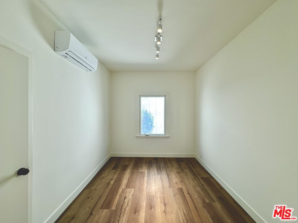 151 N Swall Dr Unit: 6