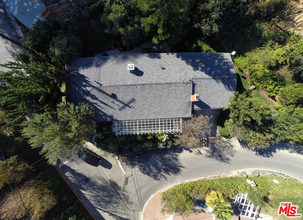 3539 Camino De La Cumbre