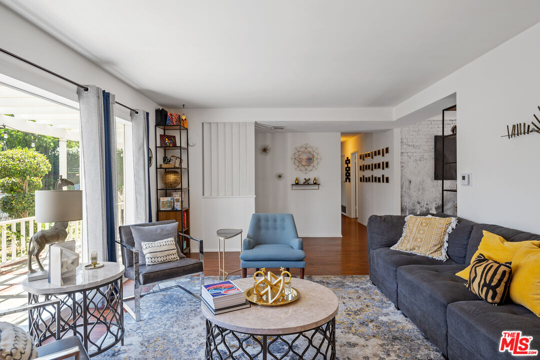 3539 Camino De La Cumbre