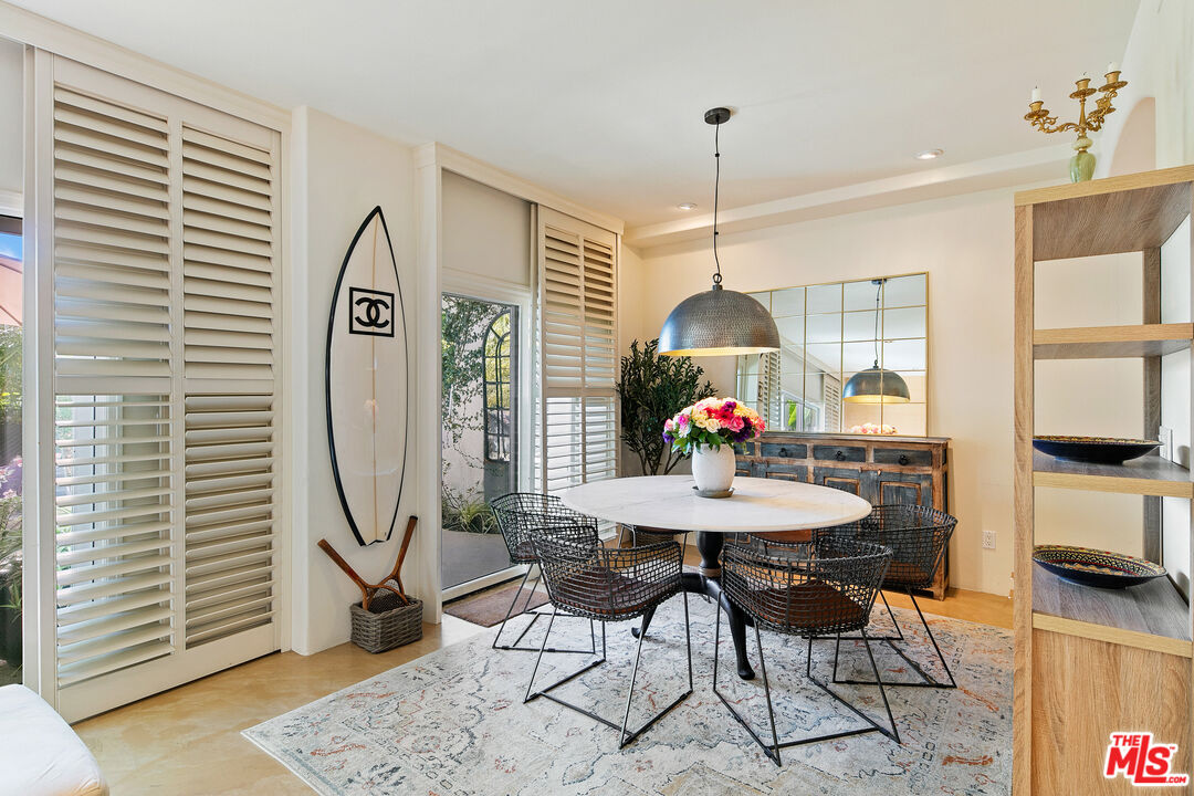 6435 Zumirez Dr Unit: 16