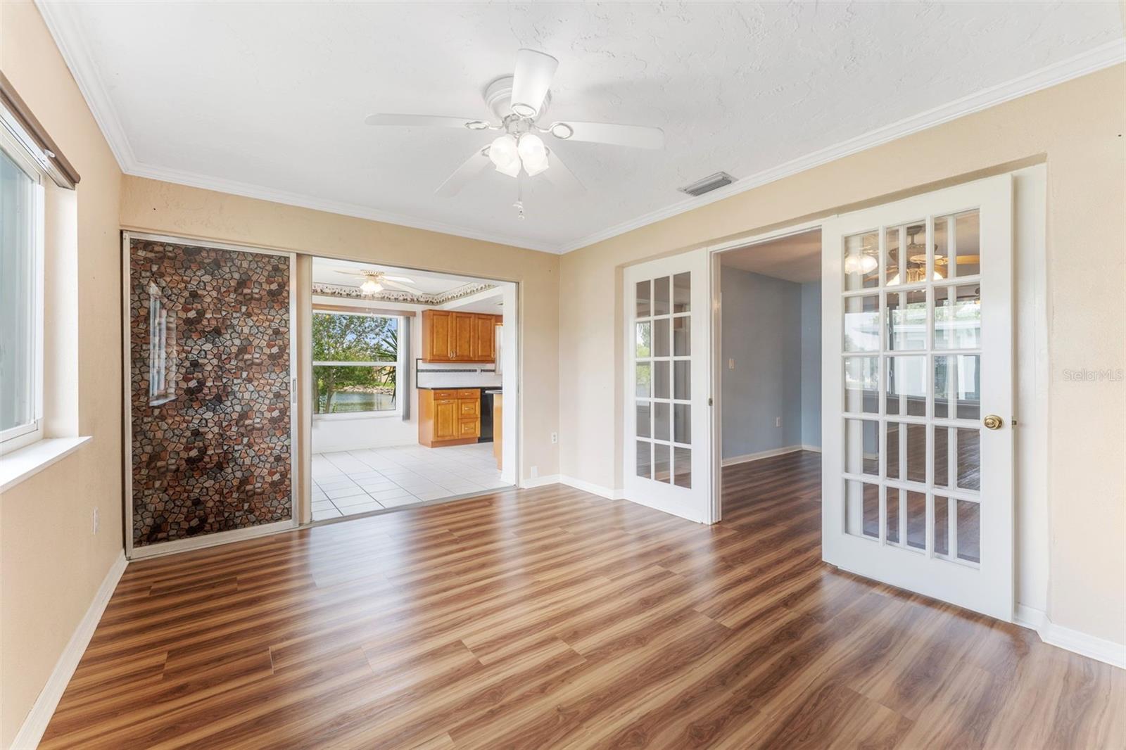 5377 SPRINGWOOD BLVD