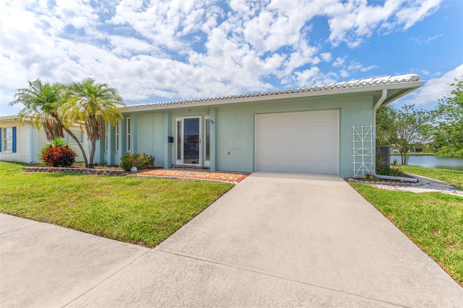 5377 SPRINGWOOD BLVD