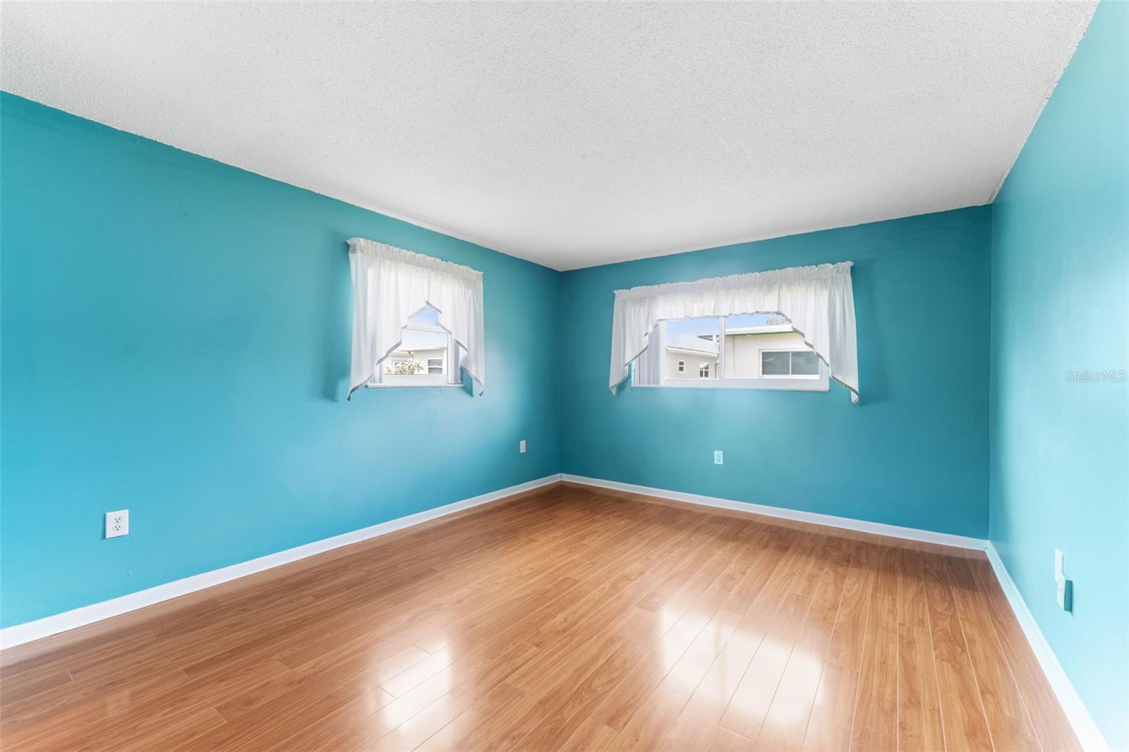 5377 SPRINGWOOD BLVD