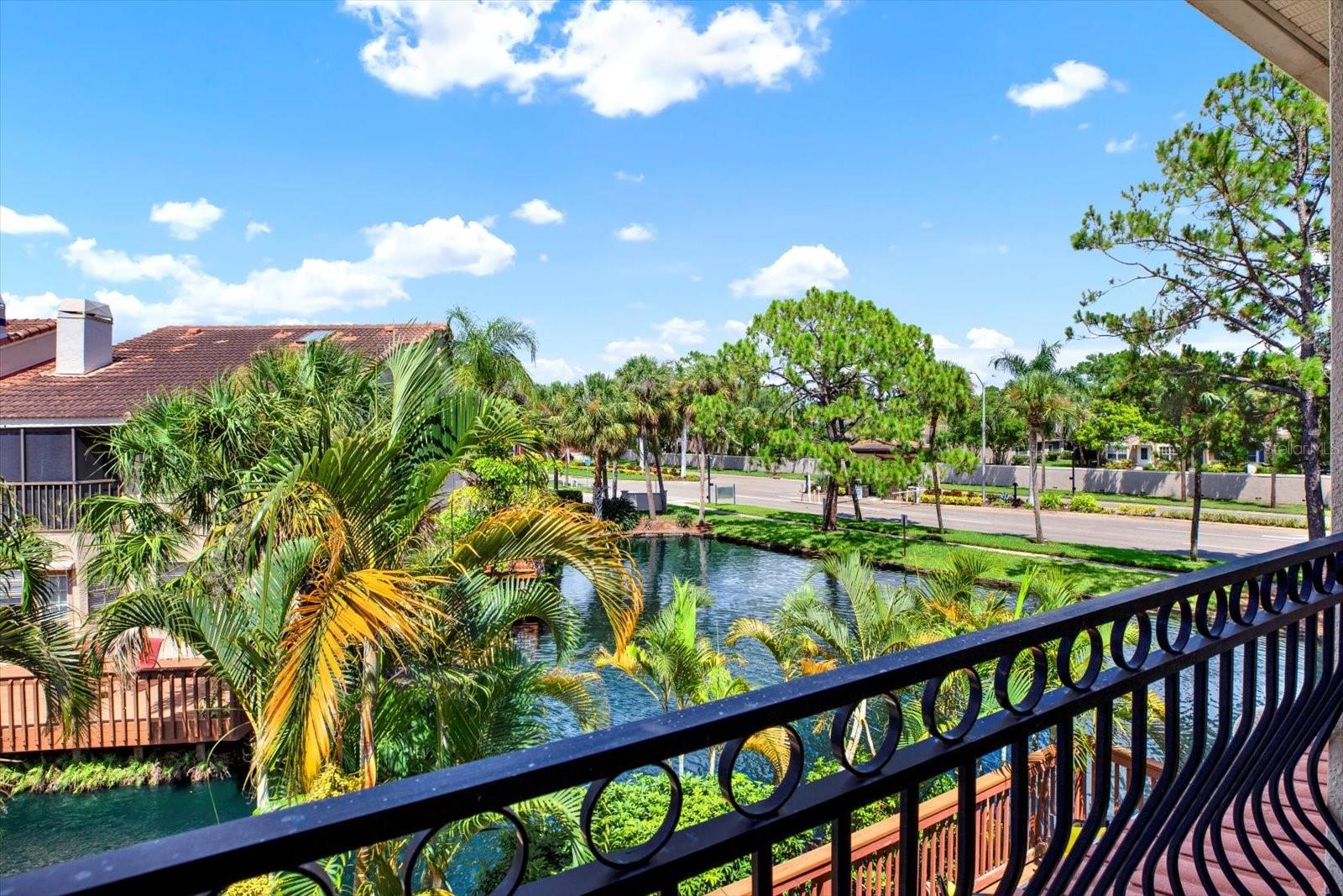 10403 SAINT TROPEZ PL