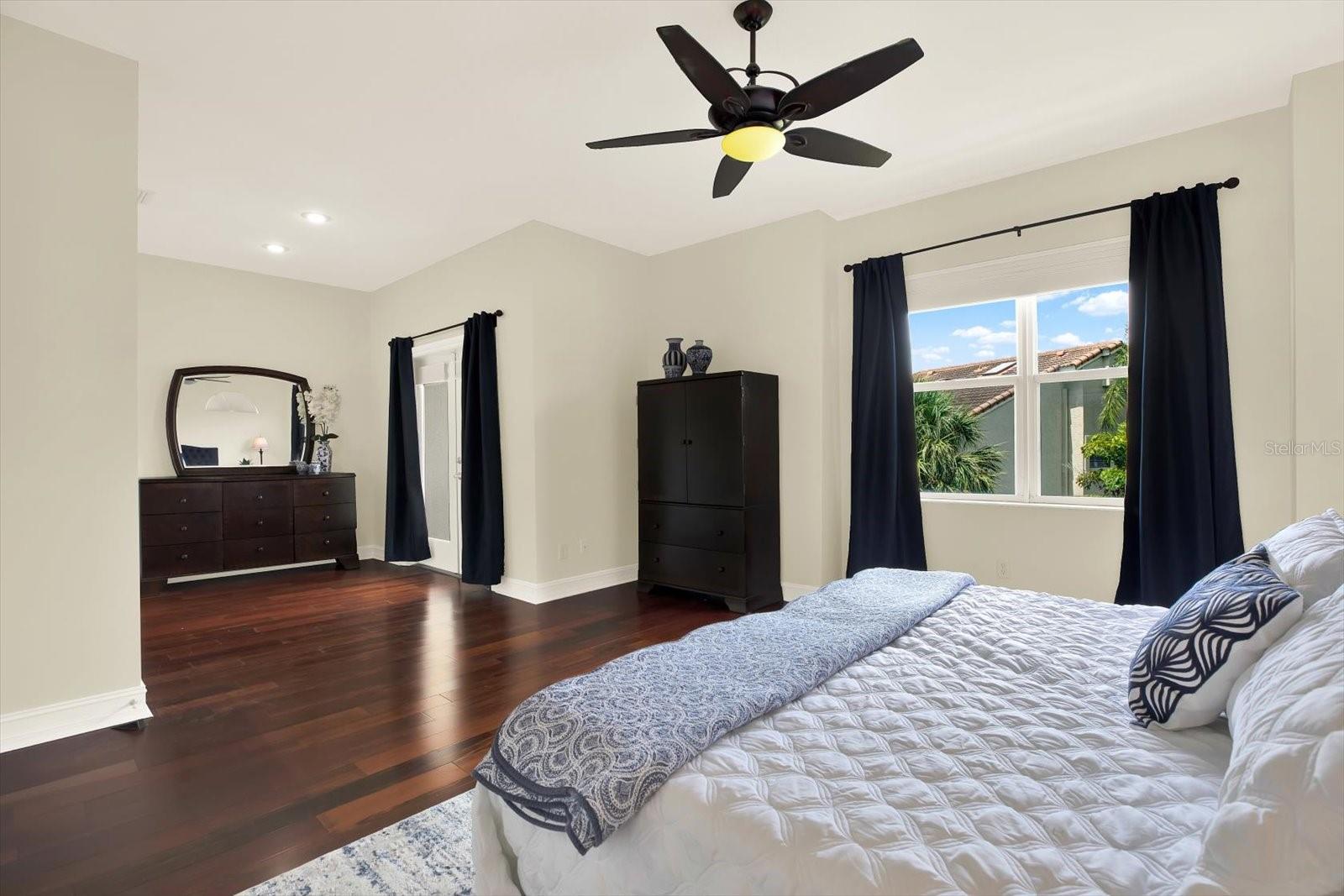 10403 SAINT TROPEZ PL