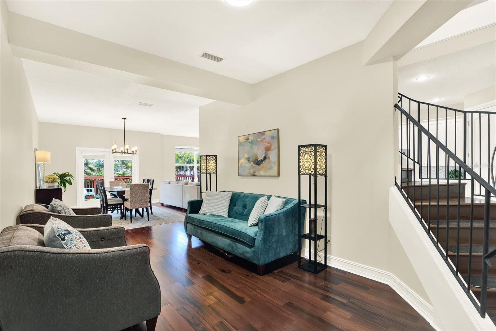 10403 SAINT TROPEZ PL