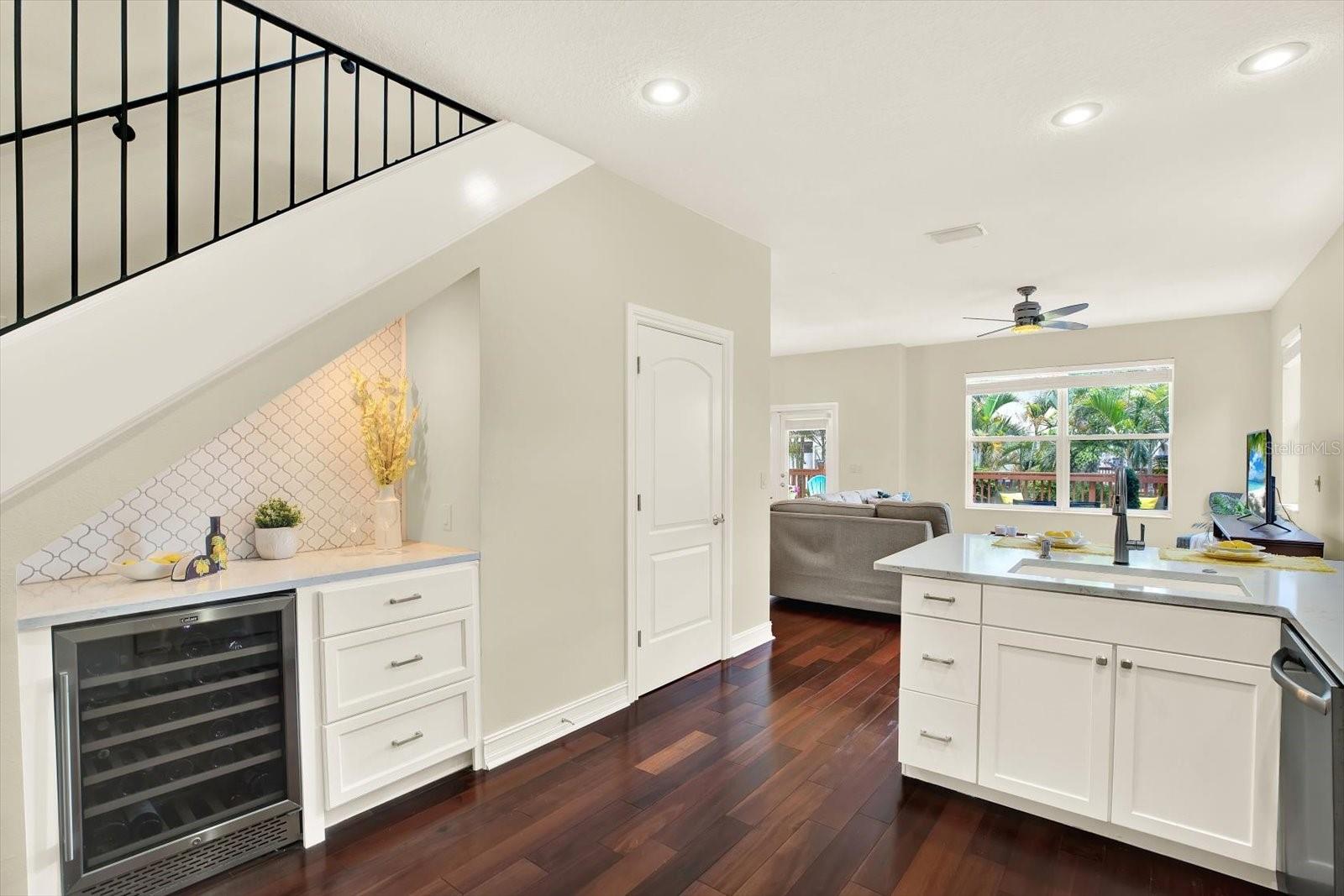 10403 SAINT TROPEZ PL