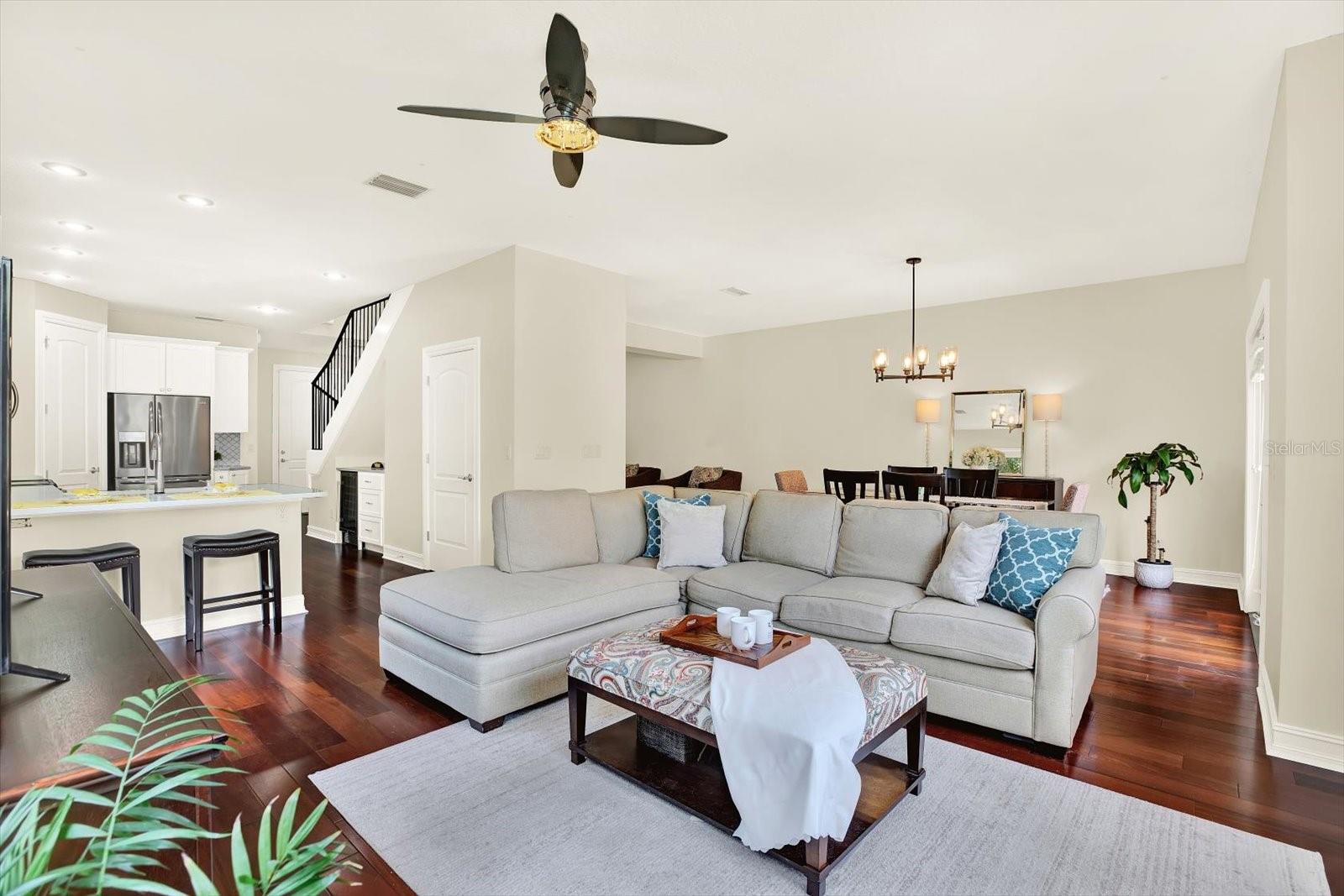 10403 SAINT TROPEZ PL