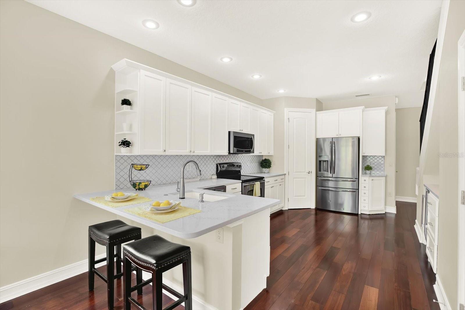 10403 SAINT TROPEZ PL