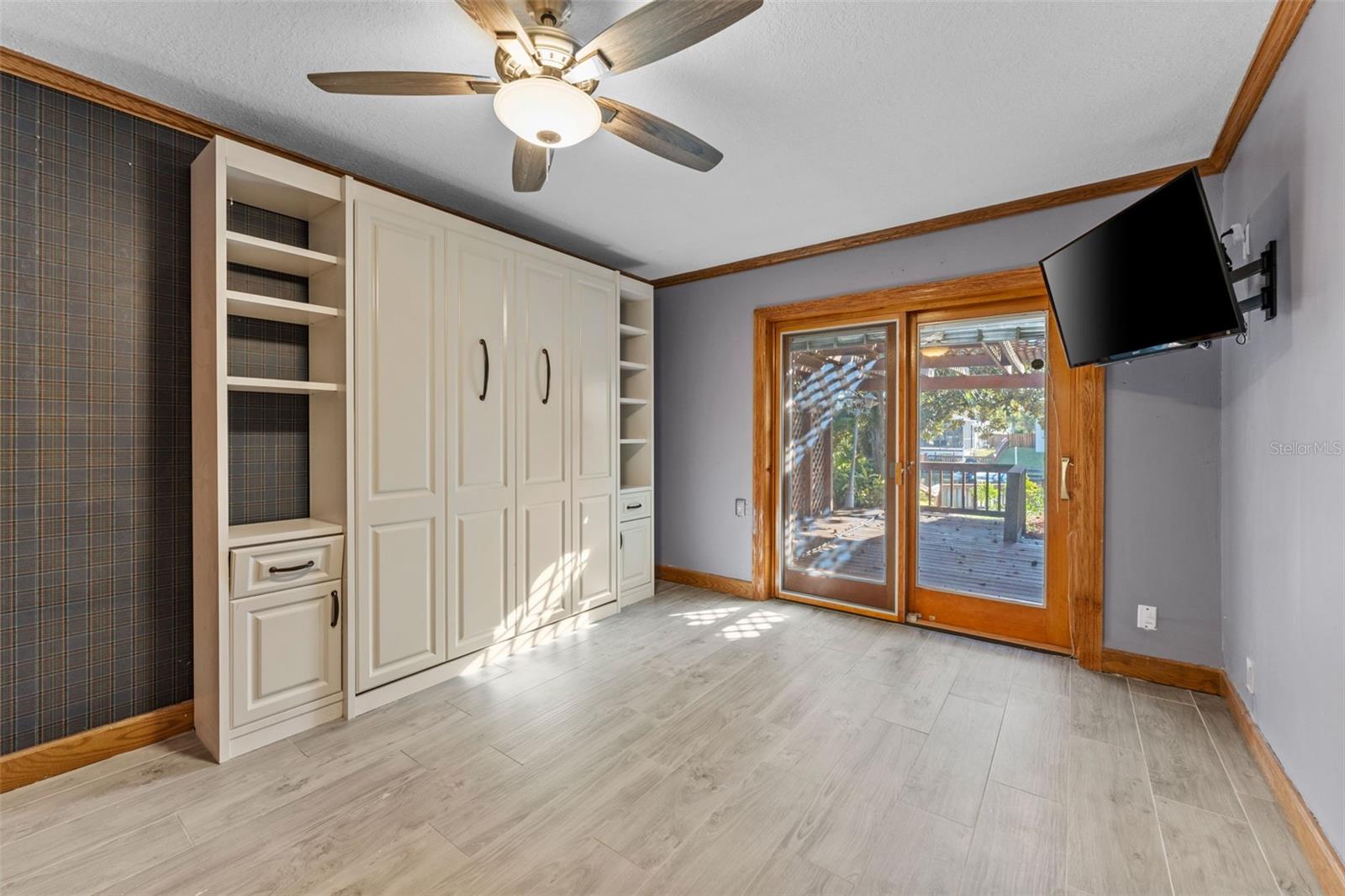5819 DORY WAY