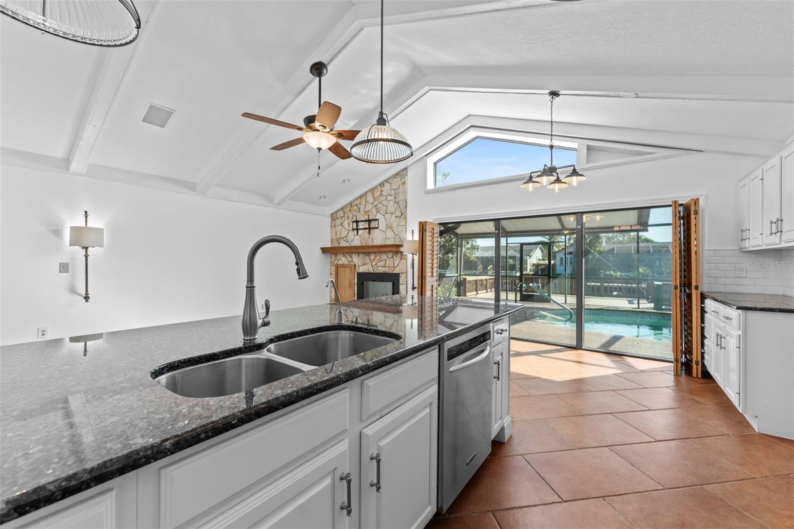 5819 DORY WAY