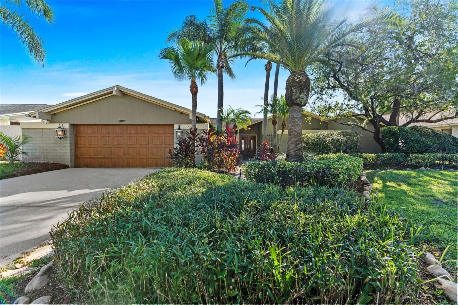5819 DORY WAY