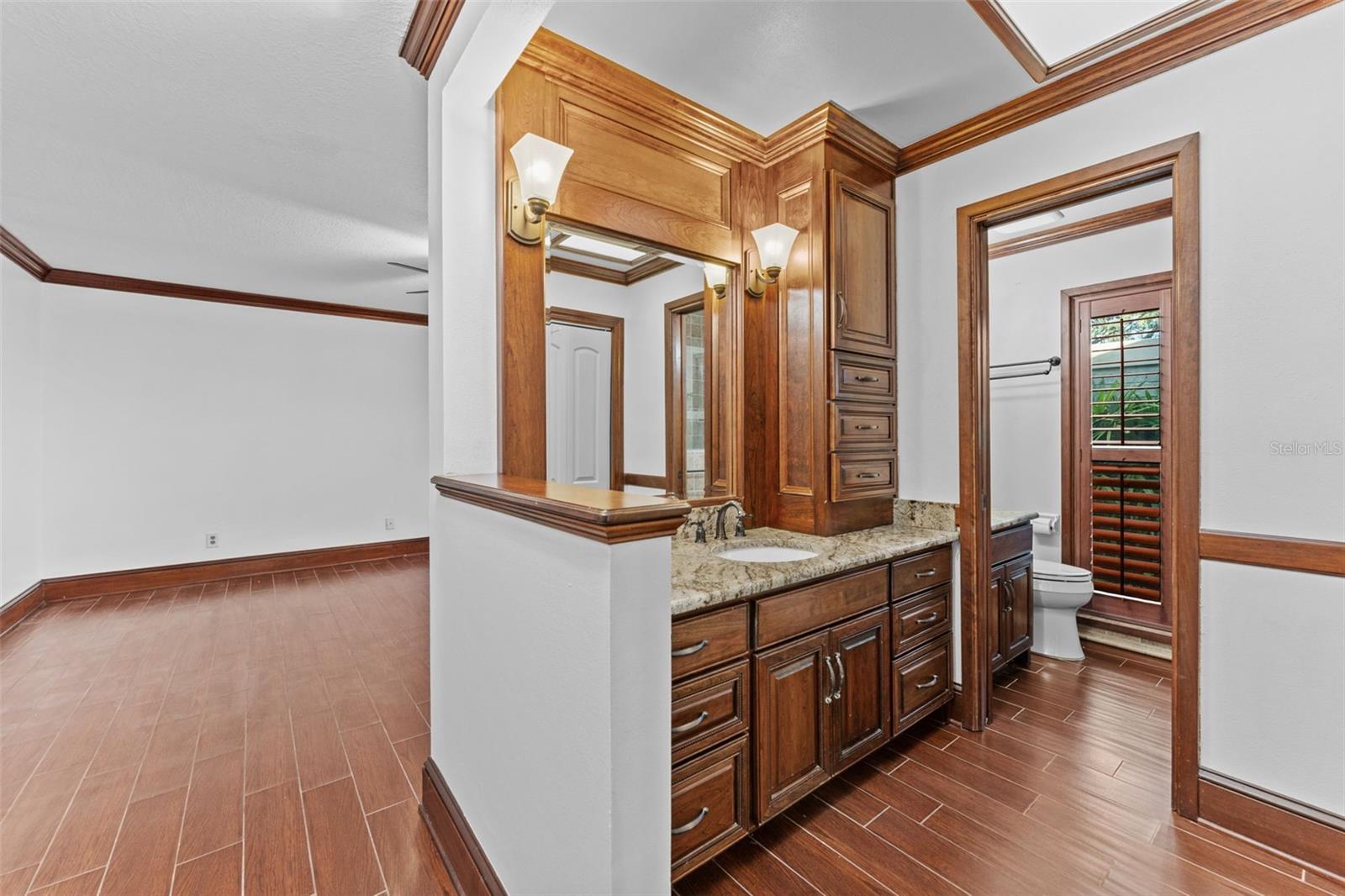 5819 DORY WAY