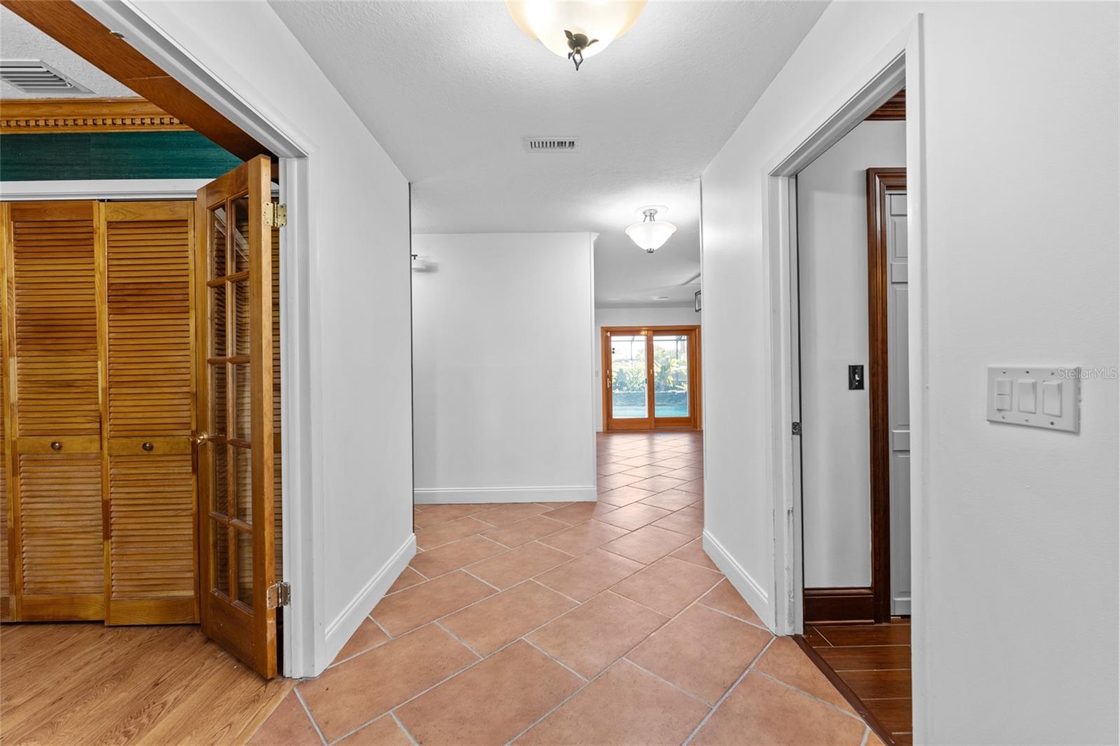 5819 DORY WAY