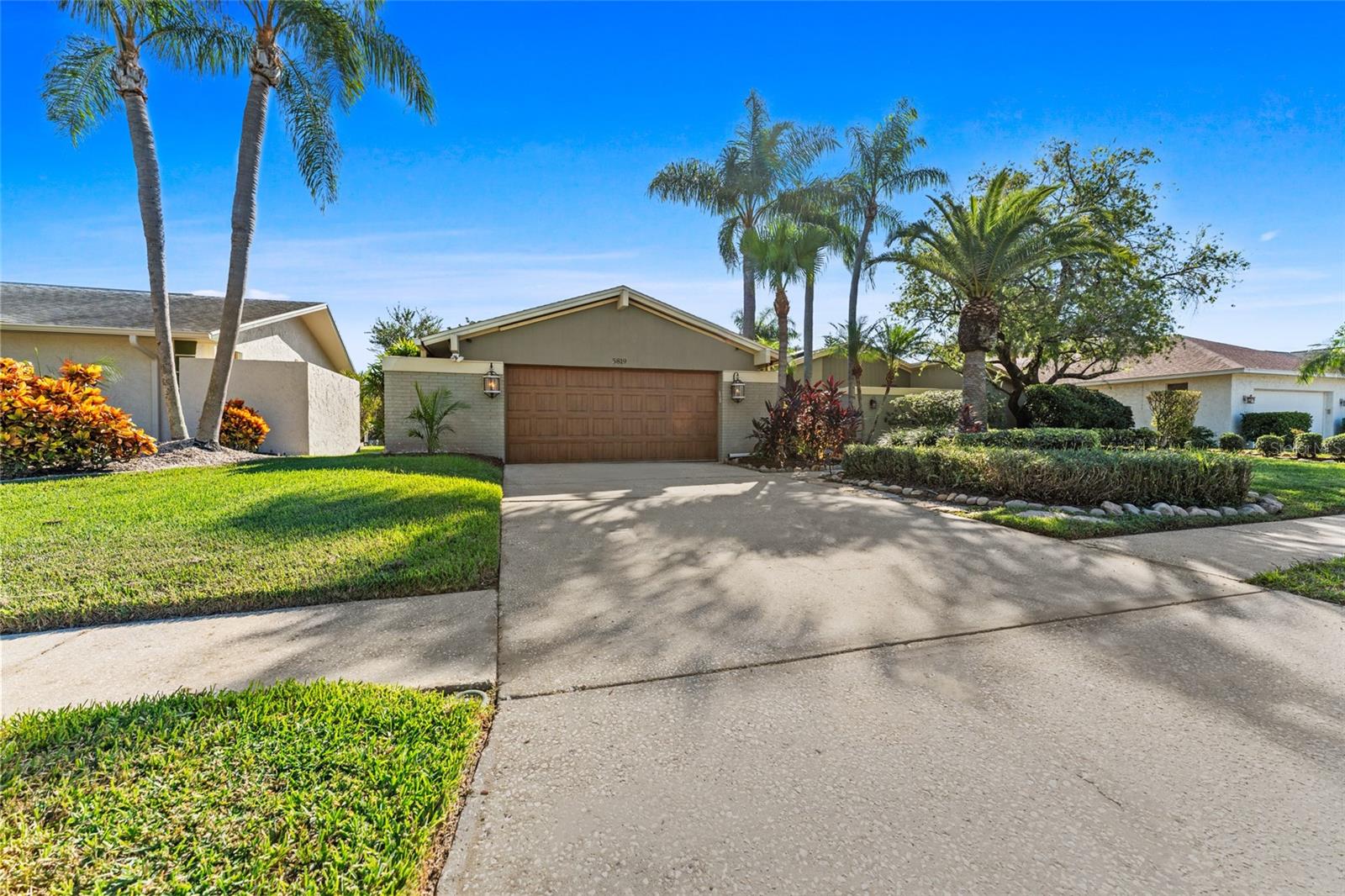5819 DORY WAY