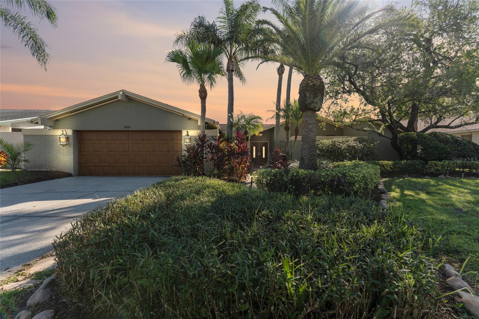 5819 DORY WAY