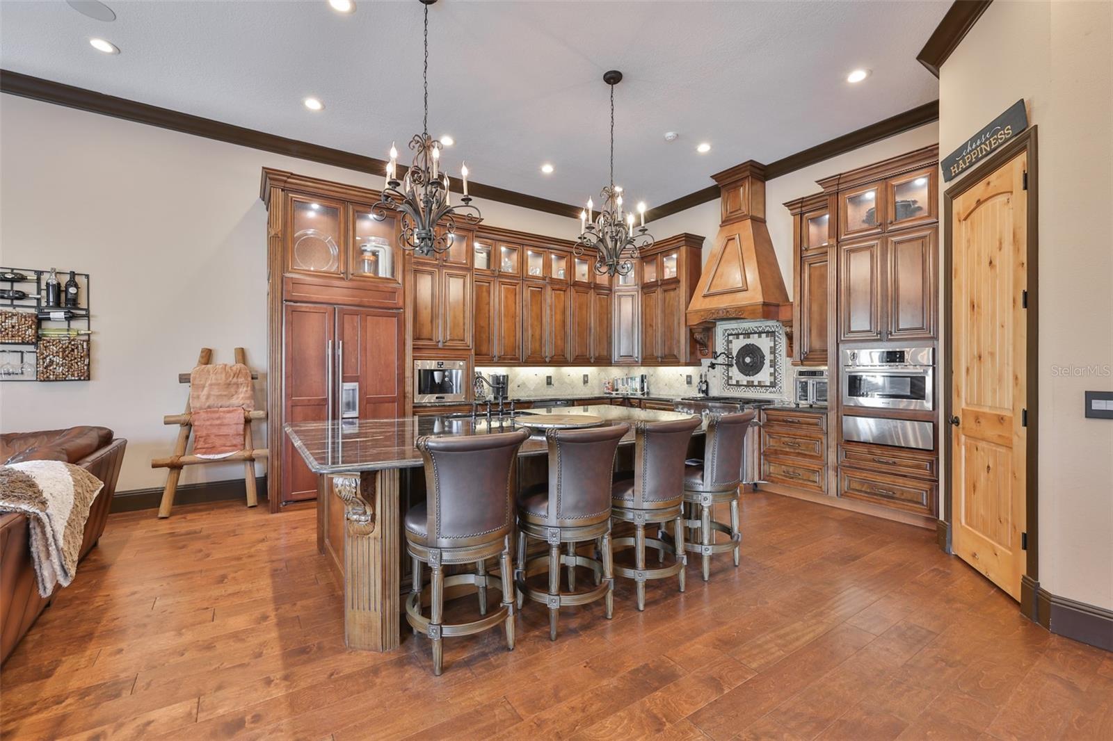 9805 COMPASS POINT WAY