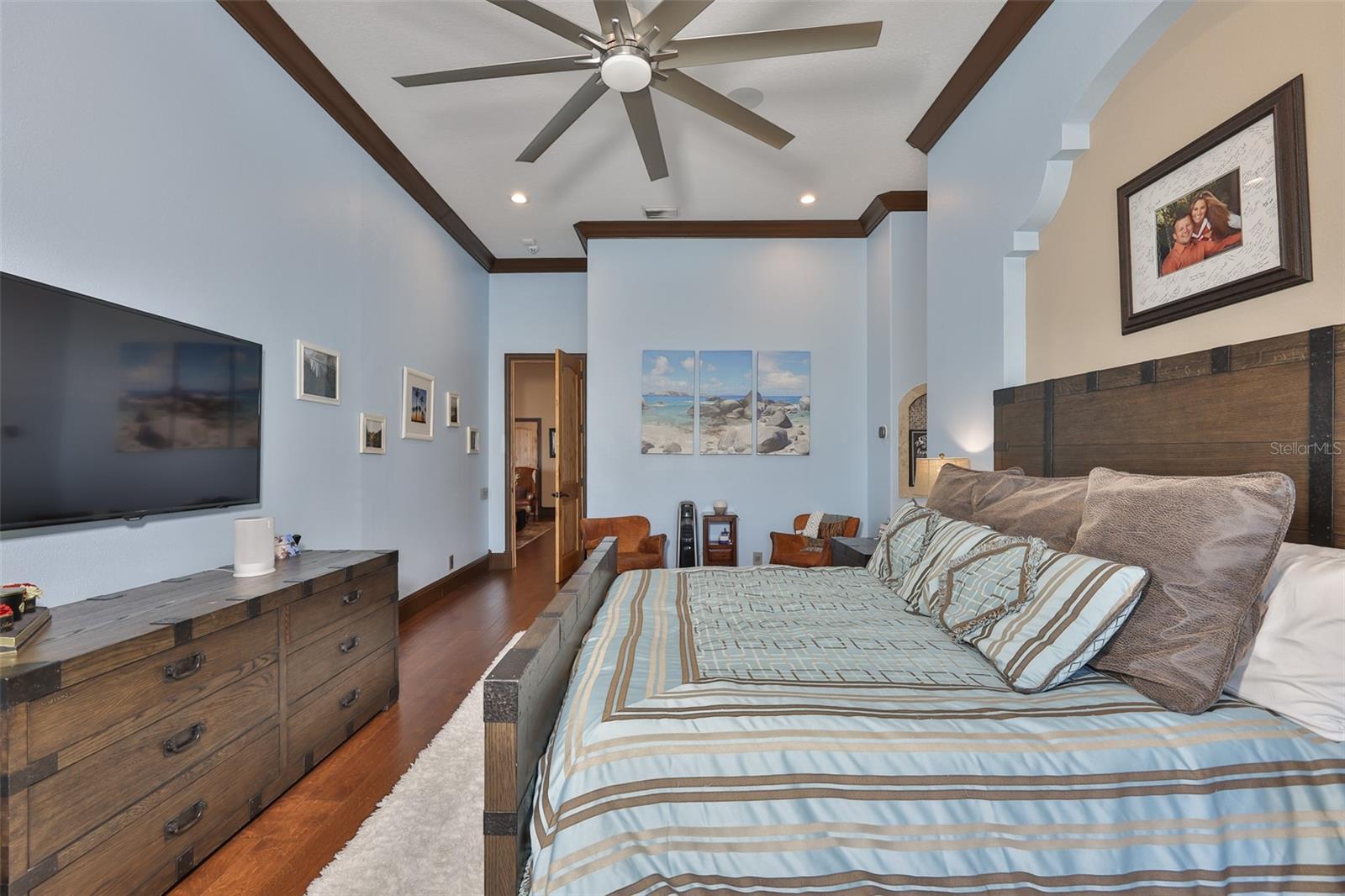 9805 COMPASS POINT WAY