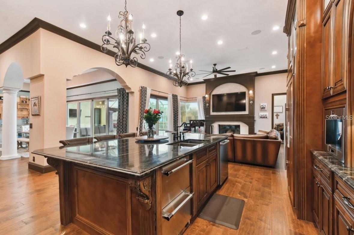 9805 COMPASS POINT WAY