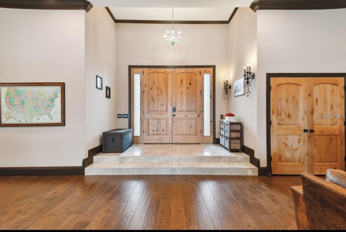 9805 COMPASS POINT WAY