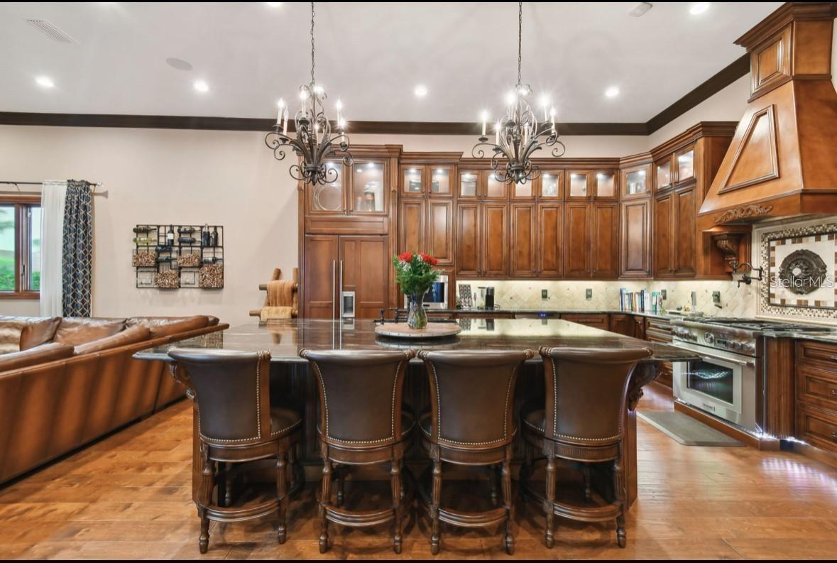 9805 COMPASS POINT WAY