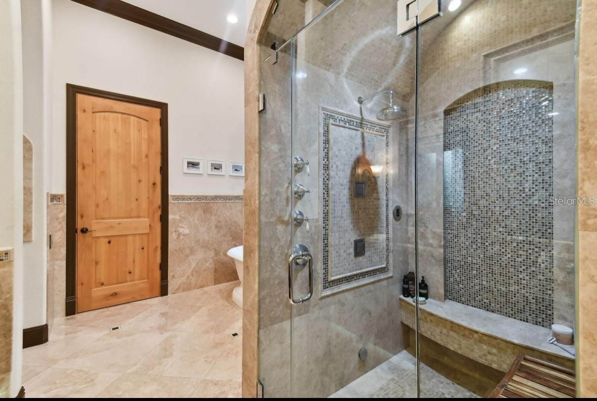 9805 COMPASS POINT WAY