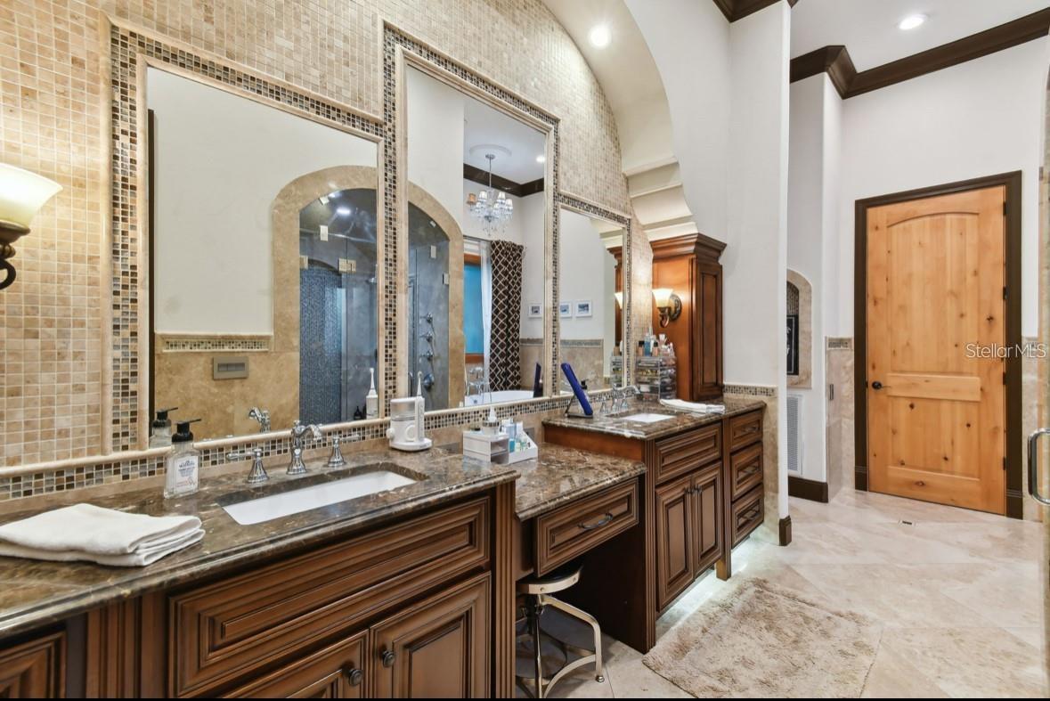 9805 COMPASS POINT WAY