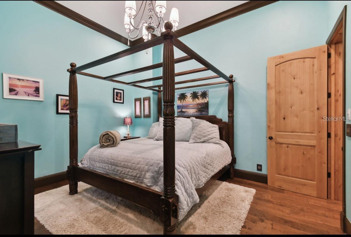 9805 COMPASS POINT WAY