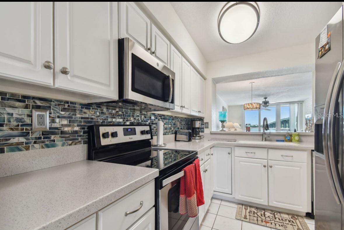 5701 BAHIA DEL MAR CIR #302