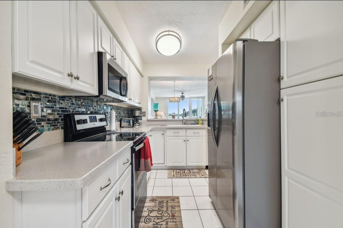 5701 BAHIA DEL MAR CIR #302