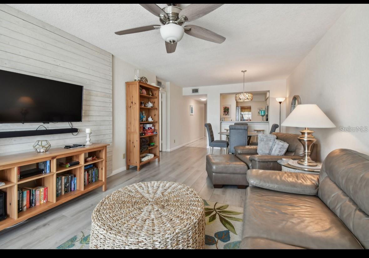 5701 BAHIA DEL MAR CIR #302