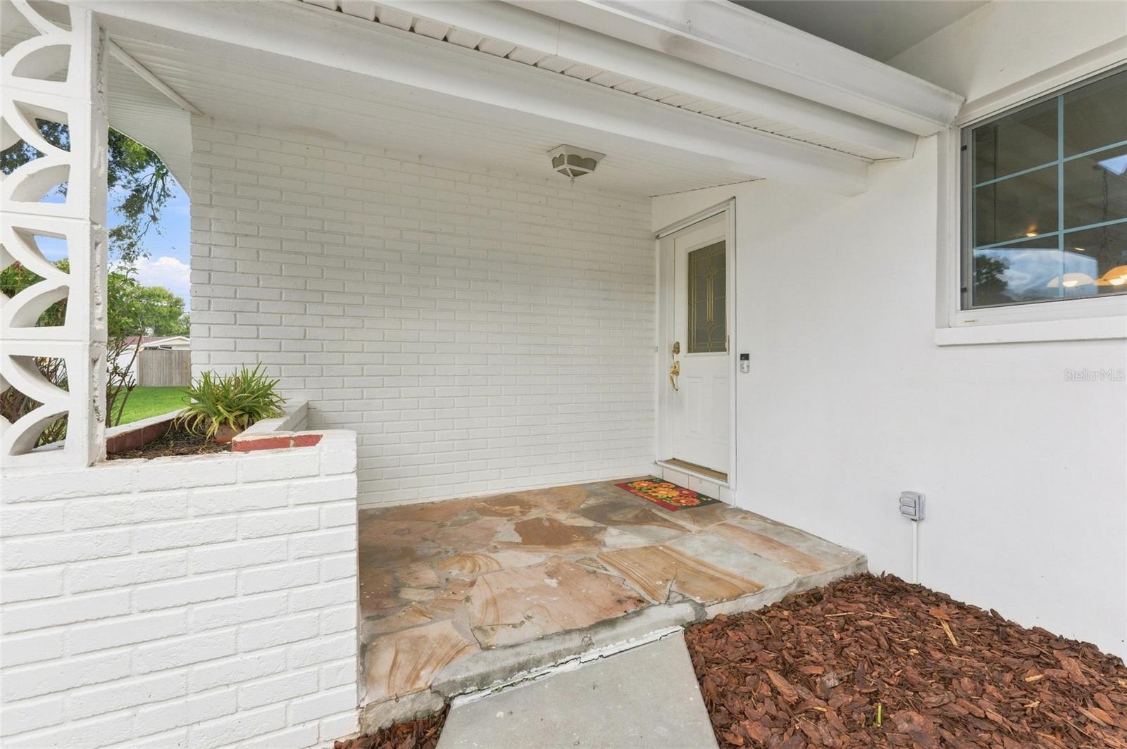 1773 LONDON LN