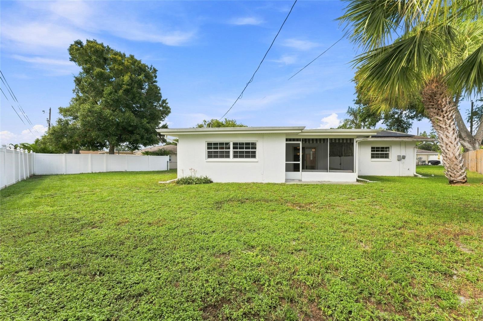 1773 LONDON LN