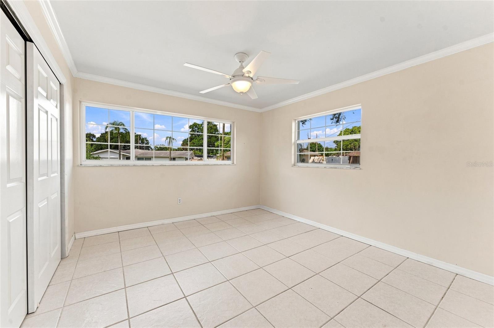 1773 LONDON LN