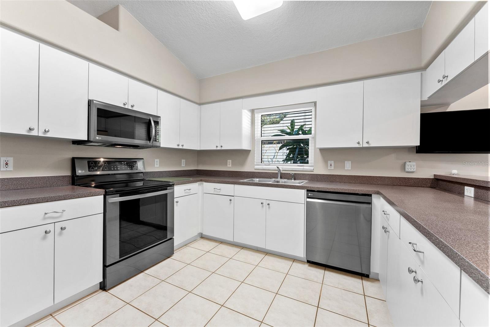 3313 W MARCUM ST